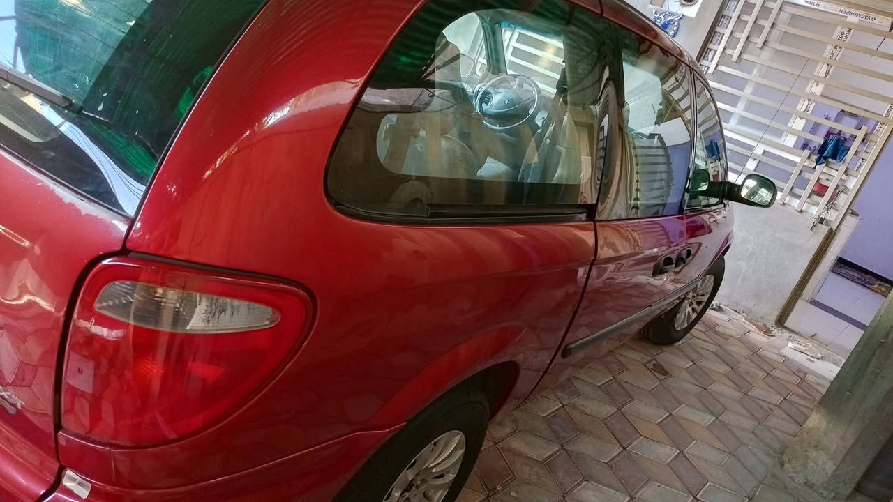 سلام عليكم دوج كرفان للبيع موديل ٢٠٠٥ باسمي سنويه ٢٠٢٧تنتهي السياره جاهزه ثلاث قطع تبريد  اربع قطع صبغ ابيع احزام السعر ٧٥مكان السياره بغداد 
***********
