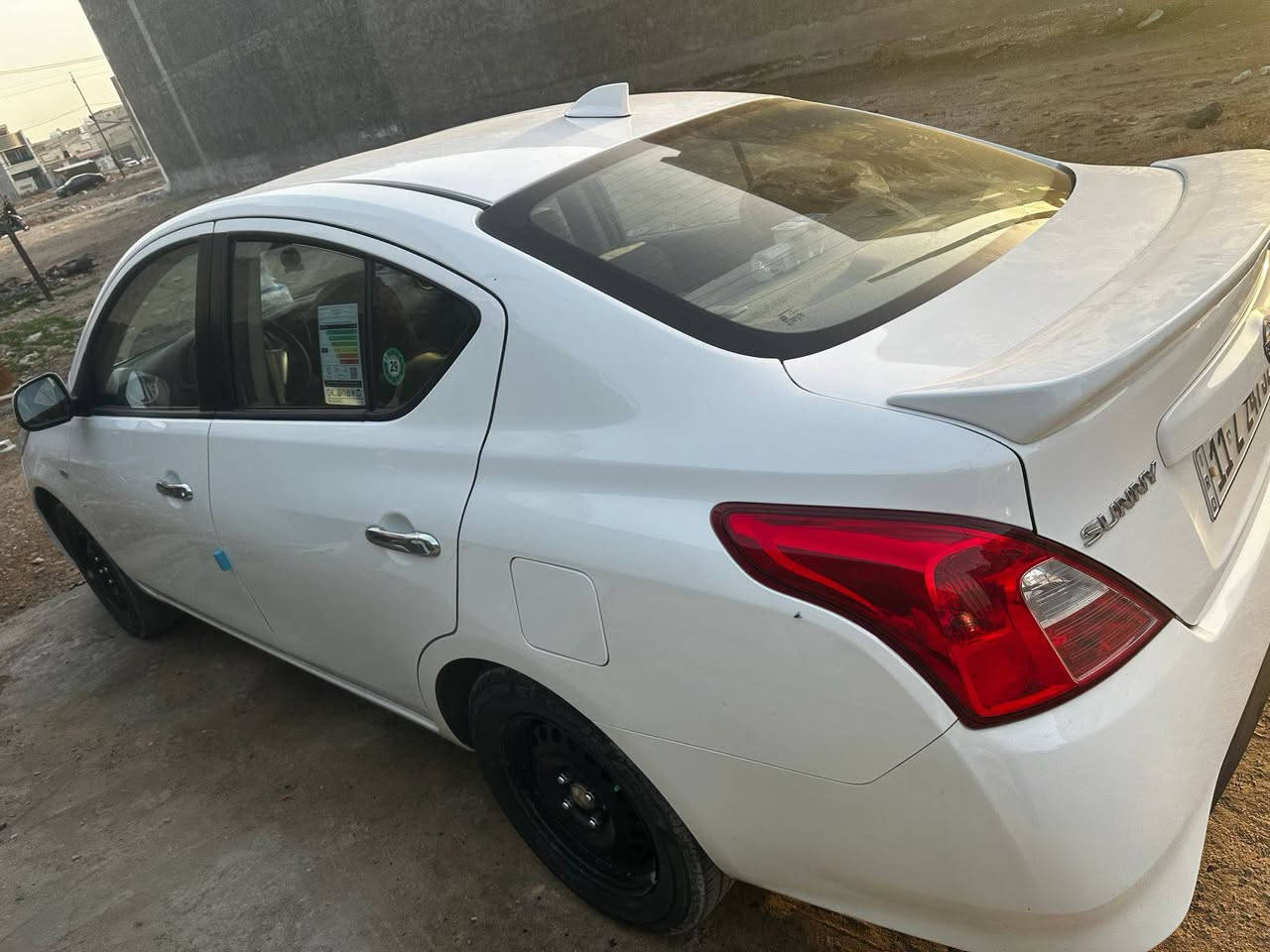 السلام عليكم صني موديل 2024بليته زركه الشركه العامه سياره جديده مال بيت هندي السعر 129
بغداد التاجيات ***********
