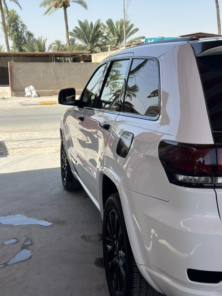 ‏
جيب كراند شيروكي موديل :٢٠٢٠ وارد 🇺🇲🇺🇸🇺🇸 امريكي بلاك توب 

مواصفات :

بصمة ابواب 
بصمة تشغيل 
تشغيل عن بعد (Remote Start)
شاشة كبير
كاميرة
‏‎تحديد سرعة
رادار جانبي  (نقاط عمياء)
رادار خلفي (التحذير من الاصطدام)
حساسات جانبي 
حساسات خلفي 
نظام Eco
نظام Normal
نظام Sport
كشنات جلد
كشنات كهربائي
كشنات تدفئة
استيرن تدفئة
تبريد لمس شاشه 
تبريد خلفي 
صندوق شفط كهربائي 
لايتات ليد  زينون 
بروجكتر ليد زينون بلادي
ويل كروم بلادي 
حادثها ممبدل بيها اي شي جزء من الجاملغ راجع بارد وبنيد هم معدل 

 
‏‎للاستفسار ***********

عنوان محافظة القادسية
سعرها مناسب
