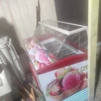 عارضه مرطبات صناعة ايطاليه سنگل فيز تأخذ 10بلانكات 6كبار 4صغار مكاني ب...