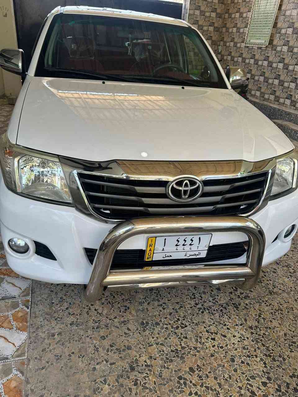 سلام عليكم
موديل 2014 قطرية گير عادي 

سيارة جاهزة من كلشي 

سيارة جديدة مال بيت بأسمنه

بيها مكانات بارد قليلة 

السعر 175 وبيها مجال بسيط

مكاني بصرة أبي الخصيب 

للاتصال _ ***********
