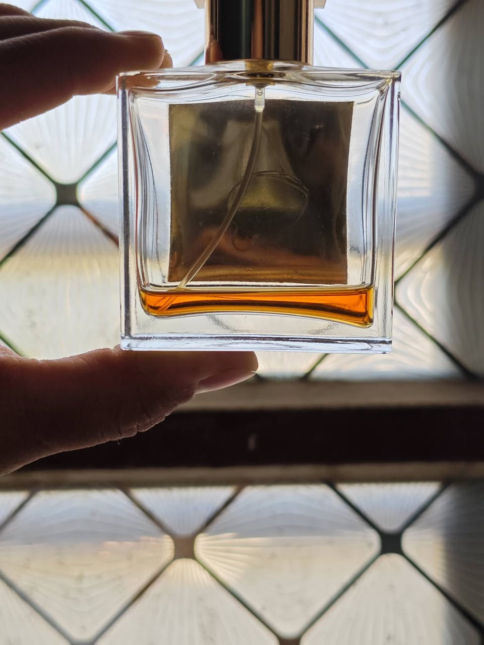 سلام عليكم
للبيع
متبقي 5Ml
Megamare
Bergamusk
Bortnikoff lao  oud
ميگامير باكيته موجود البقيه لا
الواحد 30 الف ويه التوصيل
شيشه نضيفه مابيه اي ضرر


**إذا كنت صاحب هذا الإعلان وتريد حذفه لأي سبب، رجاءا أرسل رسالة إلى الدعم الفني**