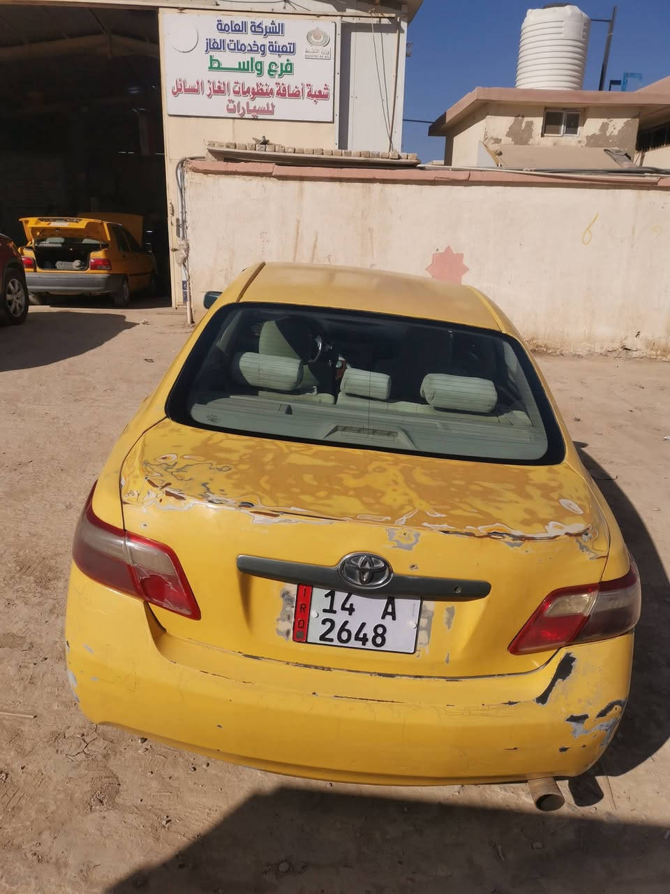 السلام عليكم
كامري للبيع رقم انكليزي المكينة جيدة الكير بي مشكلة بسيطة السيارة موجودة بالكوت للاستفسار الاتصال ***********
