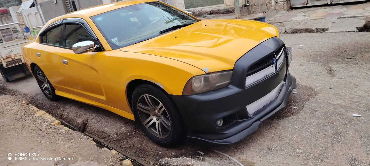 سلام عليكم جارجر موديل 2011 رقم ذي قار 
   مراوس مراوس فقط السياره جاهزه من كلشي مكينه وكير وحداديه وتخم تاير واكسل ويل خليحي السياره ما اذب عليه ربع جاهزه من كلشي مصفره هيئه وغرامات  مداور ثاني يوم
حادثه جاملغ وبنيد وبيه شويه تعمير بالفخذه بدون كص خاليه من العيب الشرعي 

 
السعر 140 وبيه مجال تفاصيل اكثر اتصل عله الرقم

*********** مكان ذي قار قلعه سكر
