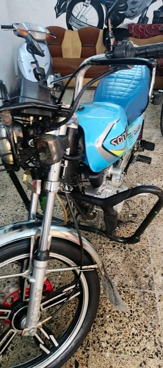 سلام عليكم ورحمة الله وبركاته 
دراجه للبيع سونك موديل2023محرك كير شرط 
محرك مفتوح مبدل ولفات شرط ع ايدي 
كهربائية كلها شغاله شرط 
نشاط فوللللل 
وياله عدله +تخم تاير جديد
بريك الكدام شغال 
دراجه ربع متصرف
يعوزه شغاله وحده ولي هيه خيال وبس ترايك وين معجبك 
مكاني بيجي 
ول مو شراي لا يتعبني 
الاستفسار 
ع هاذه الرقم ***********
