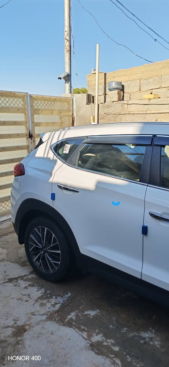 توكسان ٢٠١٩ خليجي رقم بغداد بأسمي محرك ٢٠٠٠ دوش بصمة وسايد بريك بالرجل نص فول ماشية ١٠٥ ألف مراية البوب شفط نظام ترحيب عن بعد بيها بارد مثل ما مؤشر بقدر أصابع ومعدل بجهازBDR مكان السيارة الانبار... الفلوجة سعرها ١٨٨ ورقة وبيها مجال وأي استفسار الاتصال على الرقم *********** ... وتدلل الفلوجة, الأنبار
