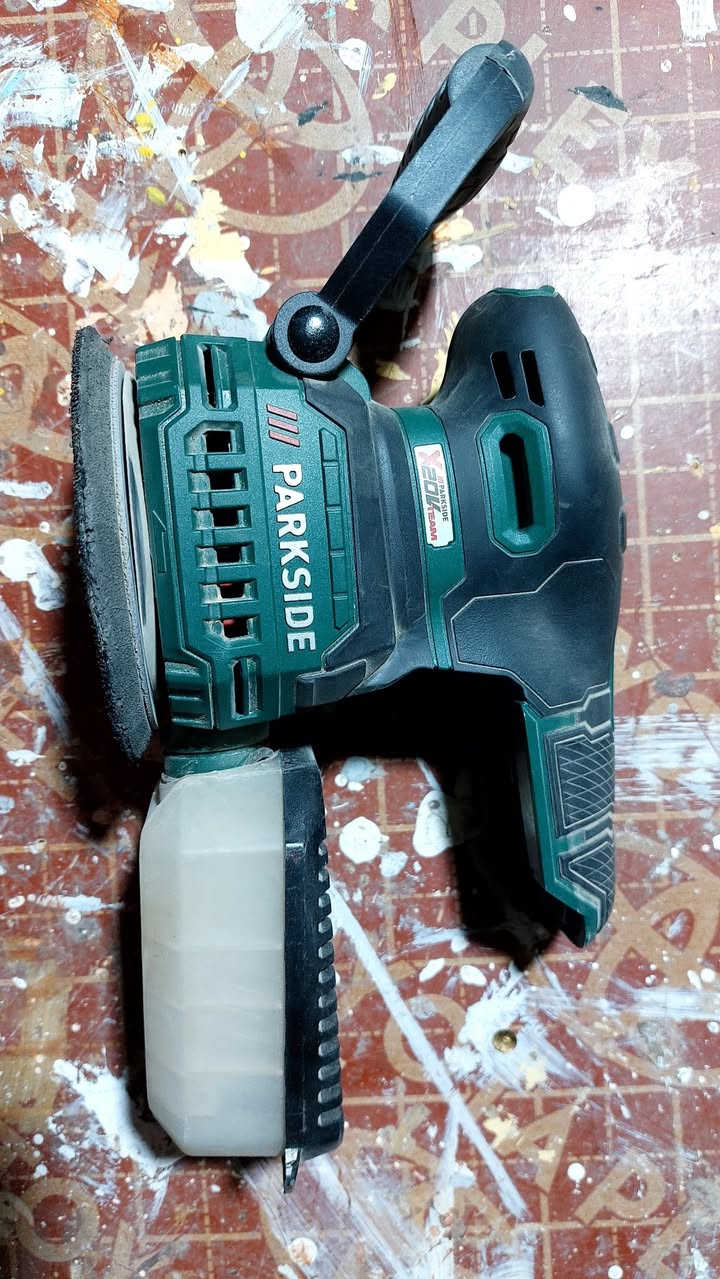 جهاز سنفرة   بدون بطارية
اصلي بارك سايد الالماني 

نضيف جدا. ..وشغال  

قرص دائري 

السعر 20 الف وتوصيل مجاني 

***********
