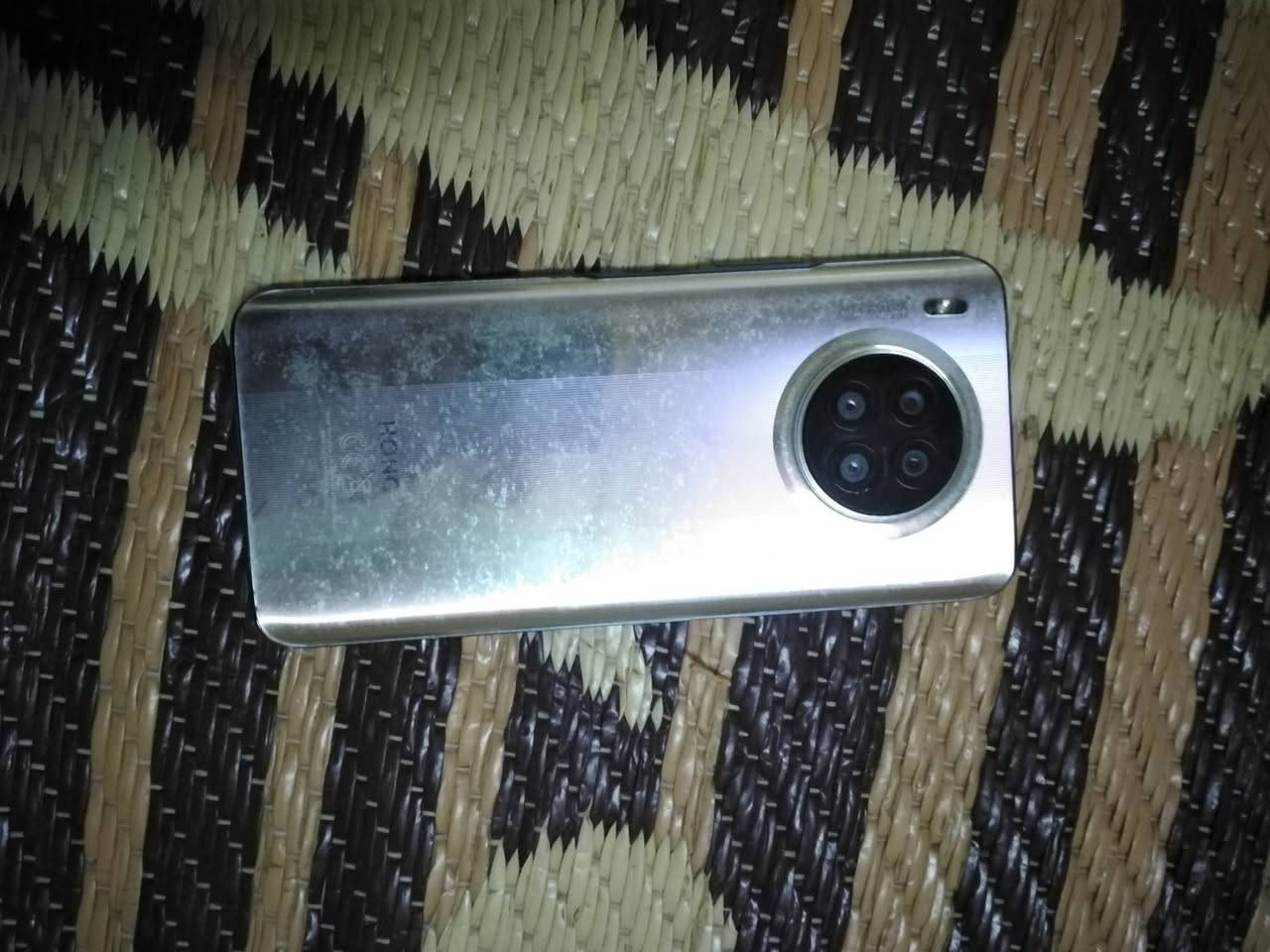للبيع 
جهاز هونر 50
ذاکره 128
60فريم
جهاز نضيف 
السعر130وبي مجال


**إذا كنت صاحب هذا الإعلان وتريد حذفه لأي سبب، رجاءا أرسل رسالة إلى الدعم الفني**
