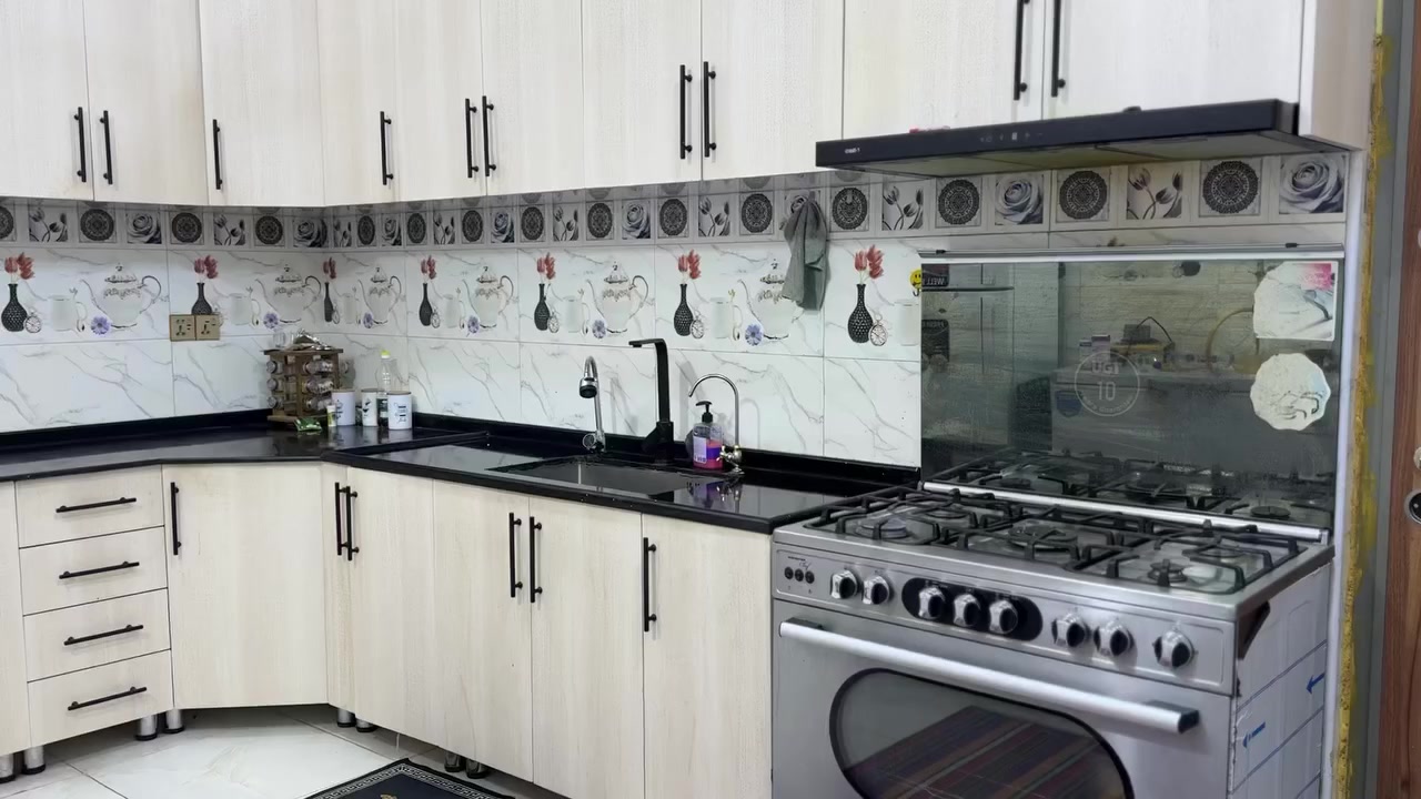 كاونتر استعمال شهرين جديد السعر مليونين ونص وبيه مجال


**إذا كنت صاحب هذا الإعلان وتريد حذفه لأي سبب، رجاءا أرسل رسالة إلى الدعم الفني**