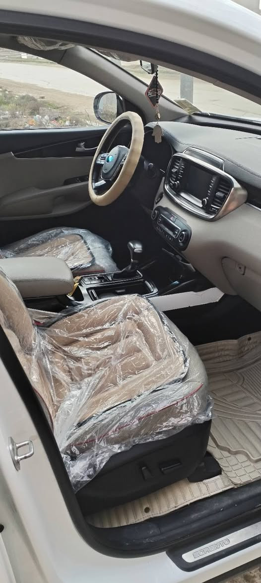 سورنتو 2019خليجي 1/2
6سلندر محرك مكفول  
7راكب ماشيه 60الف. ***********
