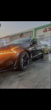 سيارة k5gtlin اسود مديل 2023 سياره جاهزه من كلشي تنكر سلف وترايك للبصر...