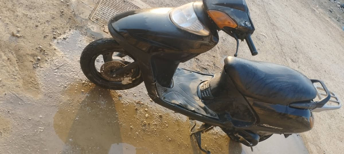 سبيسي ياباني دراجه بها خيط دخان السعر 300مكاني زين القوس ***********
