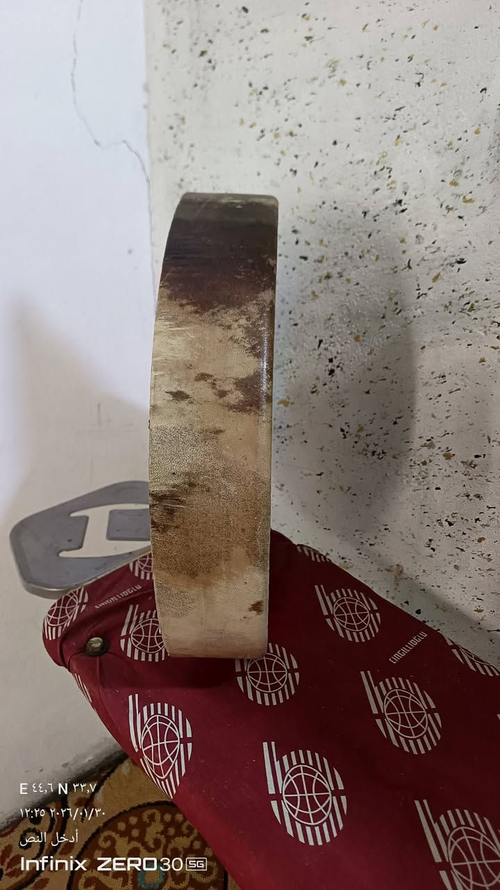 السلام عليكم ورحمة الله وبركاته
دف باكستاني درجة اولى للبيع خابرني ودلل ***********
