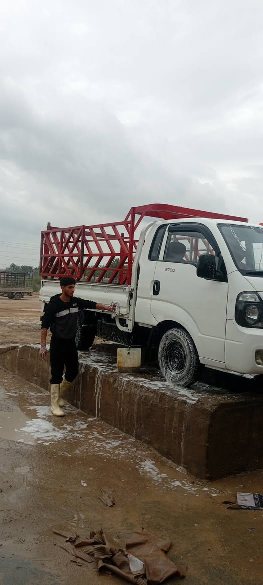 كيا حمل موديل 2013.رقم واسط المكان بغداد
***********
