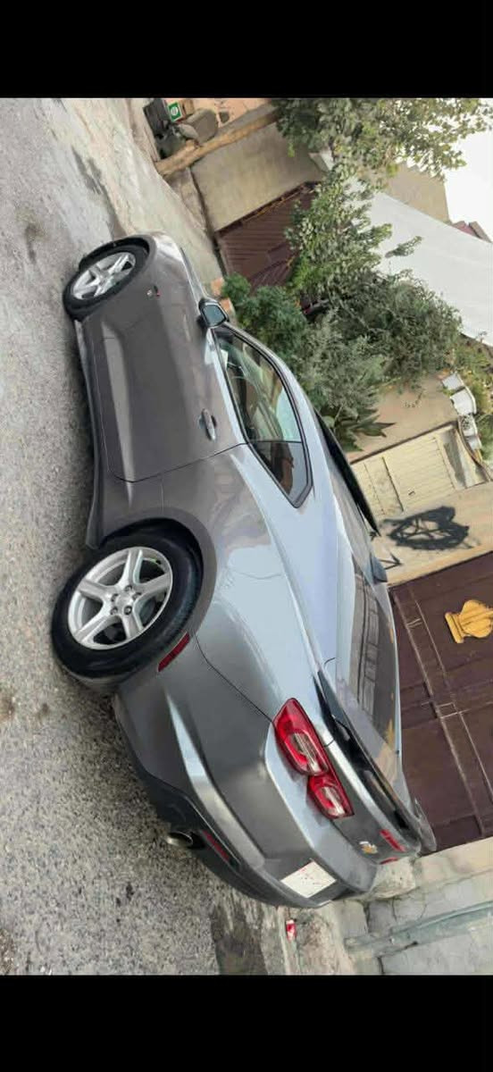 سلاوي خوا له هه موو لايك كامارؤ بؤ فرؤشتن سه ياره كه مان ساغه و بئ كيشه يه سه ياره كه مان ره فزي مروره مؤدئ لي 2022 سه ياره كه مان 4پسؤني تؤر بؤيه ماشه الله شتيكي زؤر جوانه بئ مه سره ف هه موو گياني به شه رت سه ياره كه فول فوله ناو نيشان چه م چه مال موشته ري نيت تكايه سه ر مان مه يه شينه نرخي 85$ژماره ي موبايل ***********
