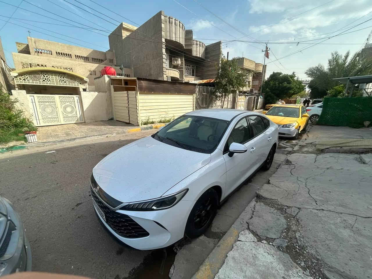 السلام عليكم شباب بي واي دي ٢٠٢٥ كن بلاس ماشيه ١٠٠٠٠ داخل ابيض مابيه اي نقص سياره بأسمي بيه صبغ جاملغ امامي وربع البنيد عارضه ١٧ وبيه مجال مكاني بغداد اي استفسار حاضر بيه مجال مراوس او بيع  ***********
