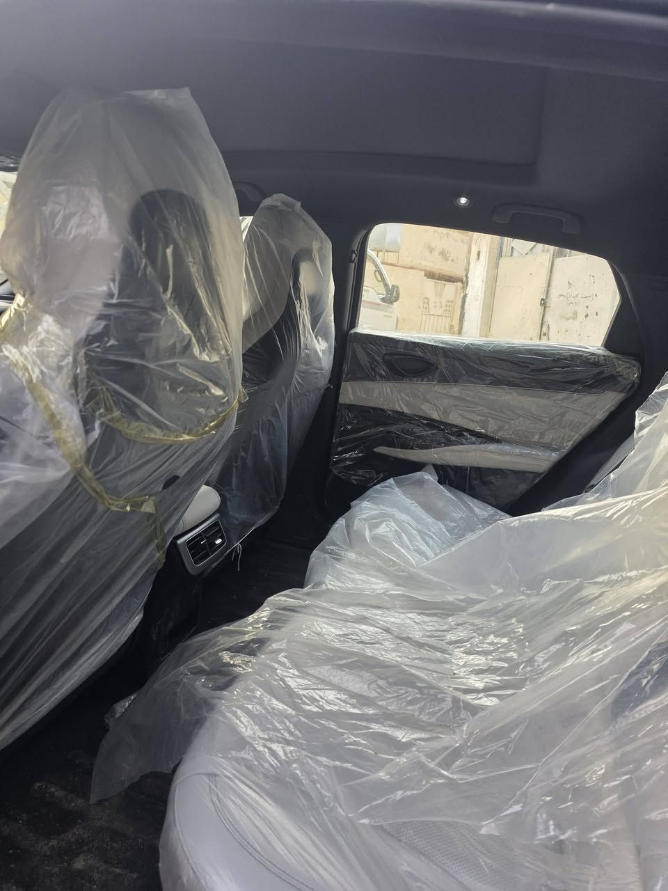 BYD سيل 6 فووول السياره خير من الله مكفول
بطاريه ام ١٢٠ كيلو 
بنراما
4كامرات
وياها شاحنات عدد ٢ الكبيره شحن سريع و الصغيره ارضيات شركه 
معروفه موصفات
سبب بيع محتاج كيه حمل اذ مراوس بس كون كير اوتماتيك
رقم كاتي بعد ٣٠ وتترقم  شمالي  اربيل سعر رقم ١٠ ورقه
***********
سعر سياره ١٥٥ ورقه
