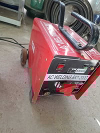 ماكنة لحيم نظيفة جدا معروفة عند أصحاب الخبرة الحجم ٢٠٠ السعر ١٧٥ الف ا...