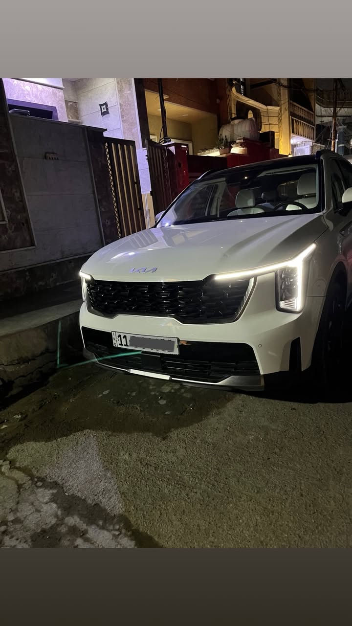 السلام عليكم سورنتو 2025 رقم بغداد السياره ماشيه 15 الف فول مواصفات 1/1 العنوان بغداد الشعب سوق شلال 
السعر$ 338 وبيه مجال بسيط 
رقم الهاتف ***********
