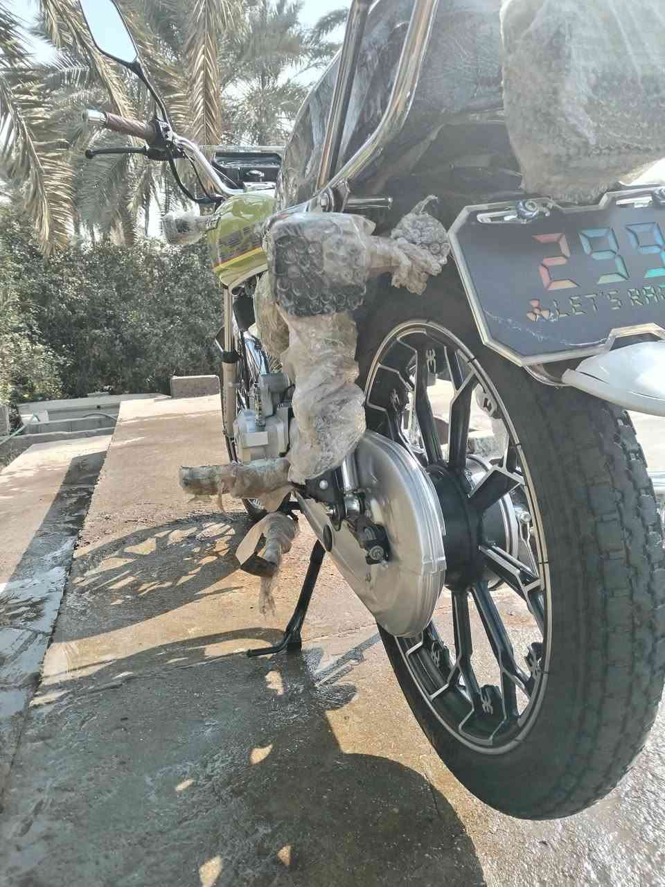 سلام عليكم  للبيع  سافان موديل  2024دراجة جديد  مكفول من كلشي  كهربايات  شغاله كلهه  سعرهه 800وبيهه مجال  الشراي يتفضل خاص او يتصل ***********
