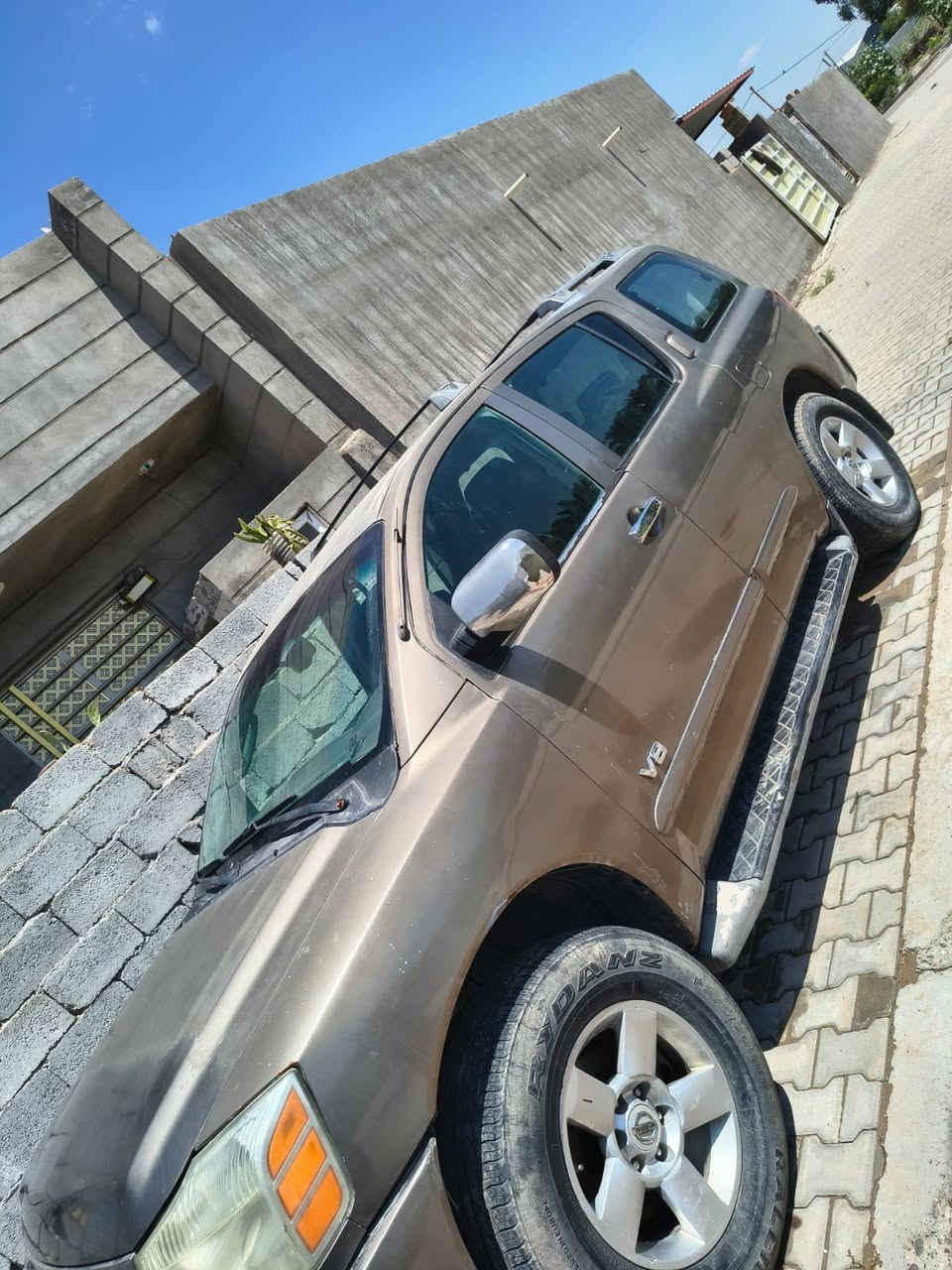 السلام وعليكم ارماده 2007سياره شغاليه ومابيها شي رقم بغداد باسمي السياره سعر بلاش65 ورقه اخوان لحد يشلع كلبي السياره تعجبك تعال شوفها سونار ماعندي ***********هذا رقمي وبي واتساب واعتقد سعر مناسب
