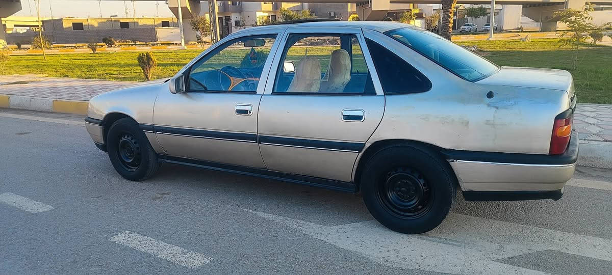 اوپل مودیل 91محرک 18گیر اوتوماتیک گیر محرک شرط لاصرف لابخار سنویە جدید رقم جدید  دفتر بانزین موجود صدر جدید
تایرات جدید بدون صبغ بدون ضربە بدون معجون سیارە جاهزە 
سیارە احلە من الصورە بدون نواقص شرط وکالە تحویل عنوان کرکوک  سعر41بی مجال بسیط للستفسار ***********
