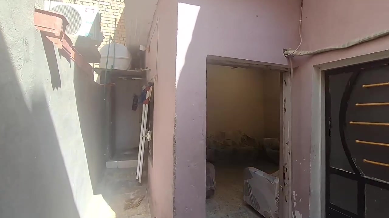 بيت ١٠٠ متر خلفي  العبيدي قرب قاعة ابو حنان التفصيل اكثر يرجاء التصال على الرقم ***********
