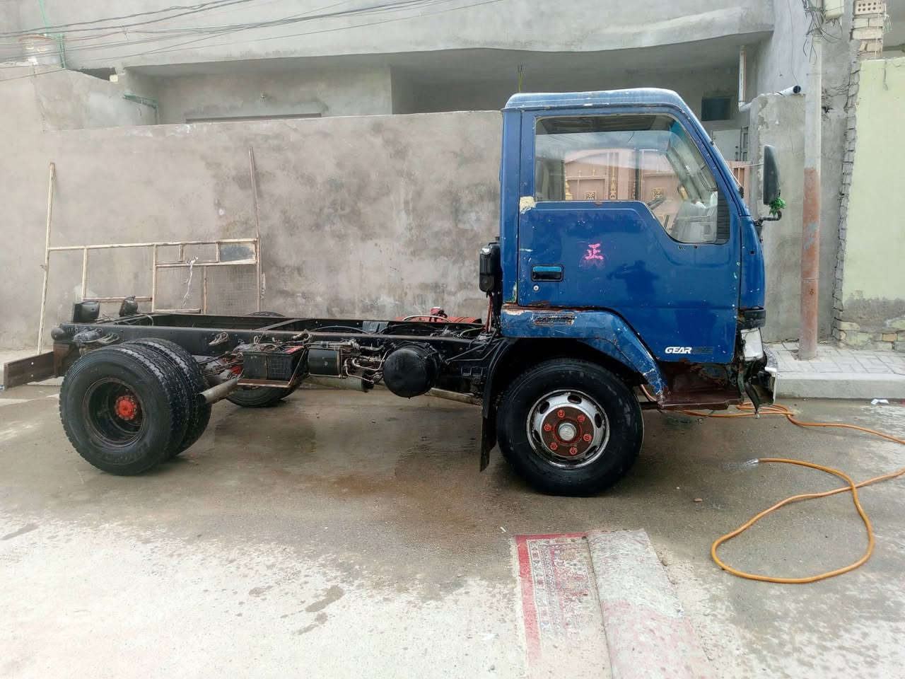 للبيع بدون بدي رقم بصره ***********
