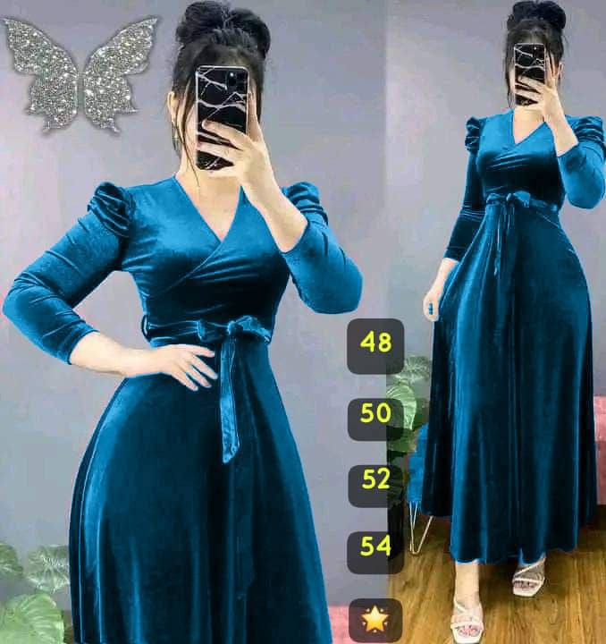 *السعر المبيع 137 ألف 🔥*
فستان استقبال سهرة ملكي مخمل موديل ولا اروع ولا اجمل مع زنار عالخصر 🔥

القماش * مخمل فاخر 🌟 

القياسات * كبيرة قولا وفعلا 🔥 🔥 🔥 🔥 🔥🔥

باقي الالوان *48 50 52 54*🌟🌟🌟🌟🌟

الألوان * بالصور والصور واقع والواقع احلا من الصورة ✅✅✅✅

يوجد توصيل وشحن فوري بإزن الله ✅✅✅


**إذا كنت صاحب هذا الإعلان وتريد حذفه لأي سبب، رجاءا أرسل رسالة إلى الدعم الفني**