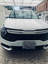 سبورتج 23 سعرها 195 وبيها مجال قليل السياره مكفوله كفاله عاااامه  بس ب...