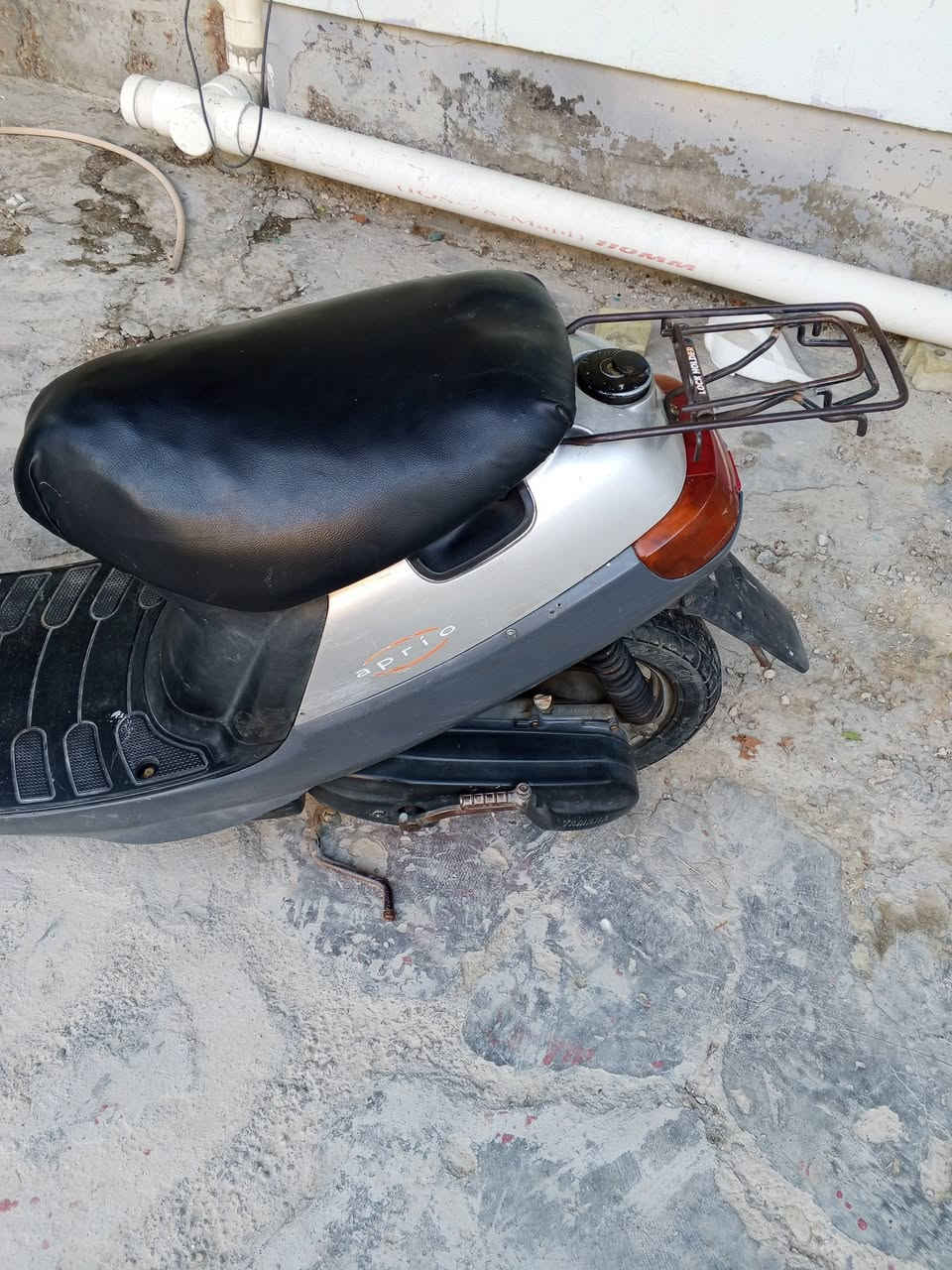 سلام عليكم دراجه بطه اي نقص مابيهه دراجه تخبل معدل او شلعه كهربائيات كلهه شغاله نكرت سلف  السعر350


**إذا كنت صاحب هذا الإعلان وتريد حذفه لأي سبب، رجاءا أرسل رسالة إلى الدعم الفني**