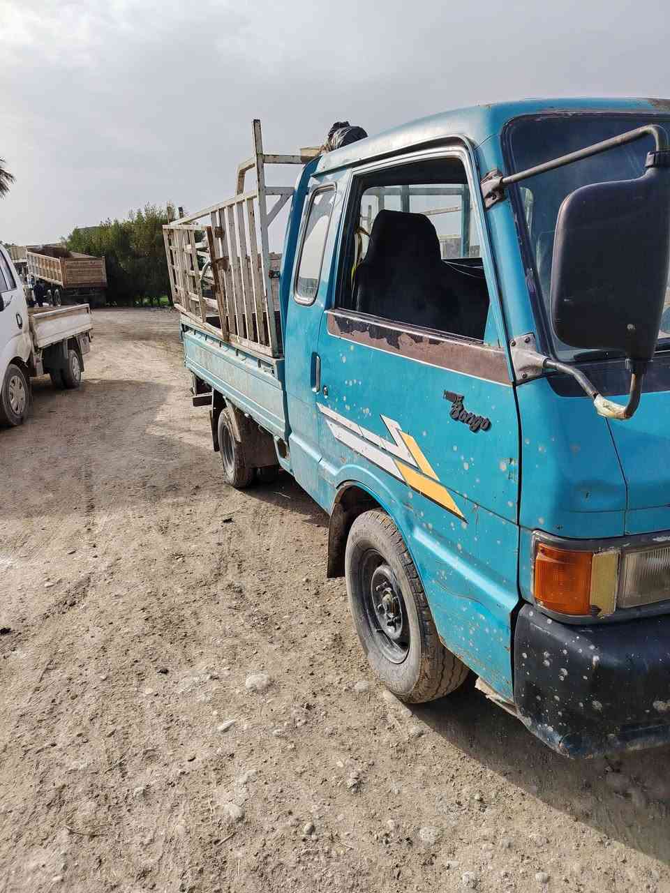 سلام و عليكم سيار موديل ٩٣ السعر ٤٥ وبيهة مجال 
***********هاذة رقم صاحبها و خابرو
