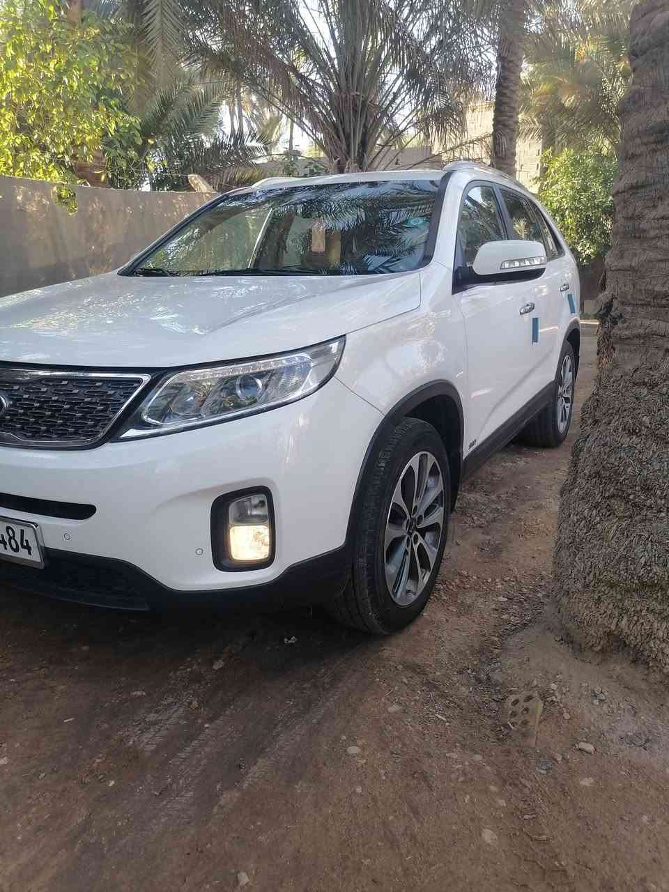 السلام عليكم للبيع موديل ١٤ خليجي ٤ سلندر ٧راكب السيارة جديدة بوضع الشركه من مكينه وگير وحداديه ودواخل ماشيه  ١٣٠ حقيقي بيه صبغ قبق الصندوگ وخشم الجاملغ الامامي بدون فتح، فول مواصفات قماره حديد السعر المطلوب ١٧٠ مكاني كربلاء الشراي يتصل على الرقم ***********
