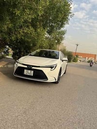 كورلا هايبرد خليجي ( 2024 )  ماشية( 7 ) ألف   كفالة عامة من كلشي من با...