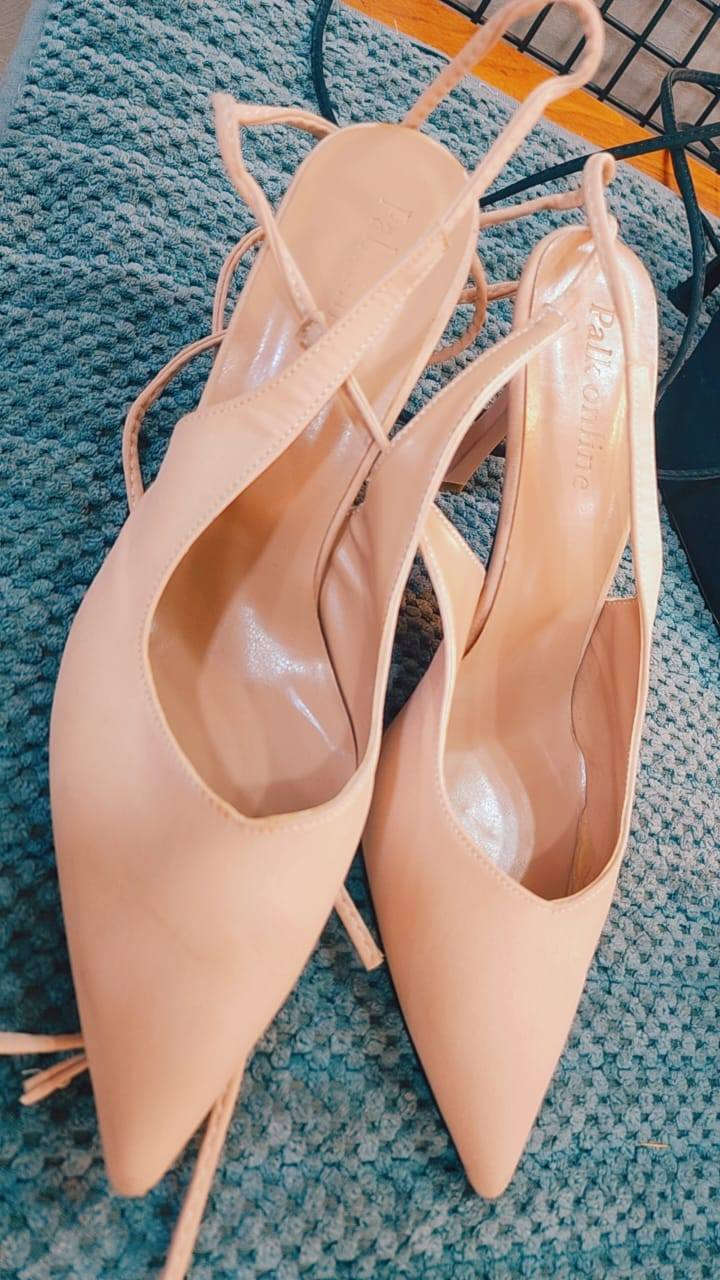 مرحبا بنات حذيه وجنط للبيع واكو توصيل واسعار كلش مناسبه وماملبوسات بس واحد ملبوس مره وحده
الجوزي 39 بـ 10
السمائي 39 بـ15
الاورنج 40 بـ7
الاسود 40 بـ7
البيجي 40 بـ5
النمري 40 بـ 13
الابيض 40 بـ10
 الاحمر 40 بـ13
الجنط ابد ماملبوسات ويخبلن بيضه وجوزي ب7 القطعه


**إذا كنت صاحب هذا الإعلان وتريد حذفه لأي سبب، رجاءا أرسل رسالة إلى الدعم الفني**