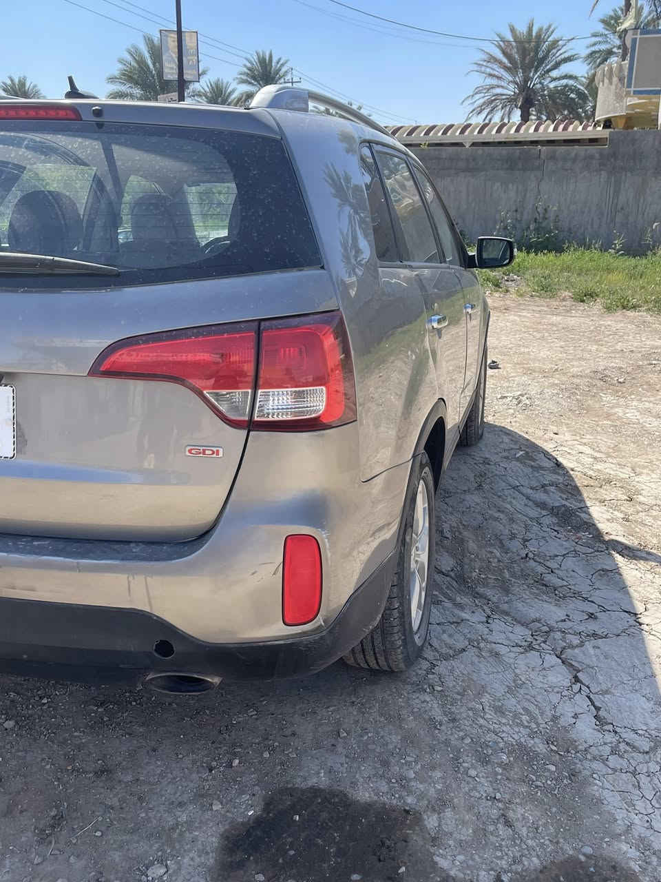 سلام عليكم سورنتو موديل 15 امريكي
محرك 4 سلندار 
سيارة حلو ونضيفه 
بيها صبغ 4 قطع بدون دوخل 
مكان ديالى جديد الشط 
السعر 125 بيها مجال 
***********
