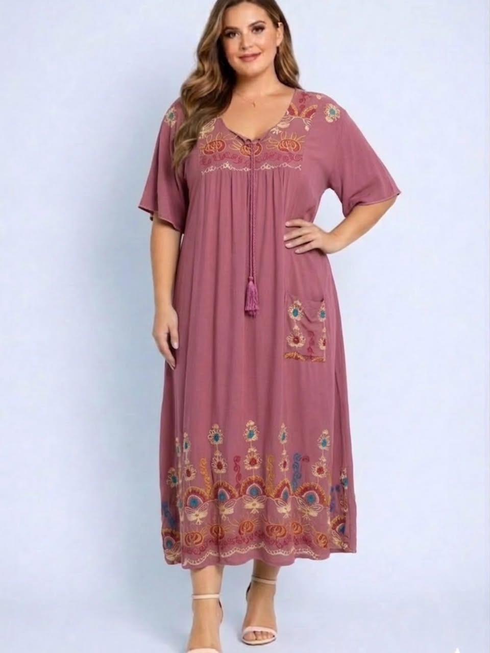 🔥 جديدنا وصل 🔥
دشداشة قصيرة بقماش كشمير أنيق وناعم
تعطيك مظهر مرتب وفخم بكل وقت 👌
⭐ قماش فاخر ومريح
⭐ خياطة مرتبة وجودة عالية
⭐ تصميم شبابي وأنيق
إذا تحب الأناقة والبساطة بنفس الوقت،
هاي الدشداشة خيارك الصح ✨

📍ديالى خانقين توله فروش قرب اسواق فرمان 
يتوفر خدمة توصيل


**إذا كنت صاحب هذا الإعلان وتريد حذفه لأي سبب، رجاءا أرسل رسالة إلى الدعم الفني**