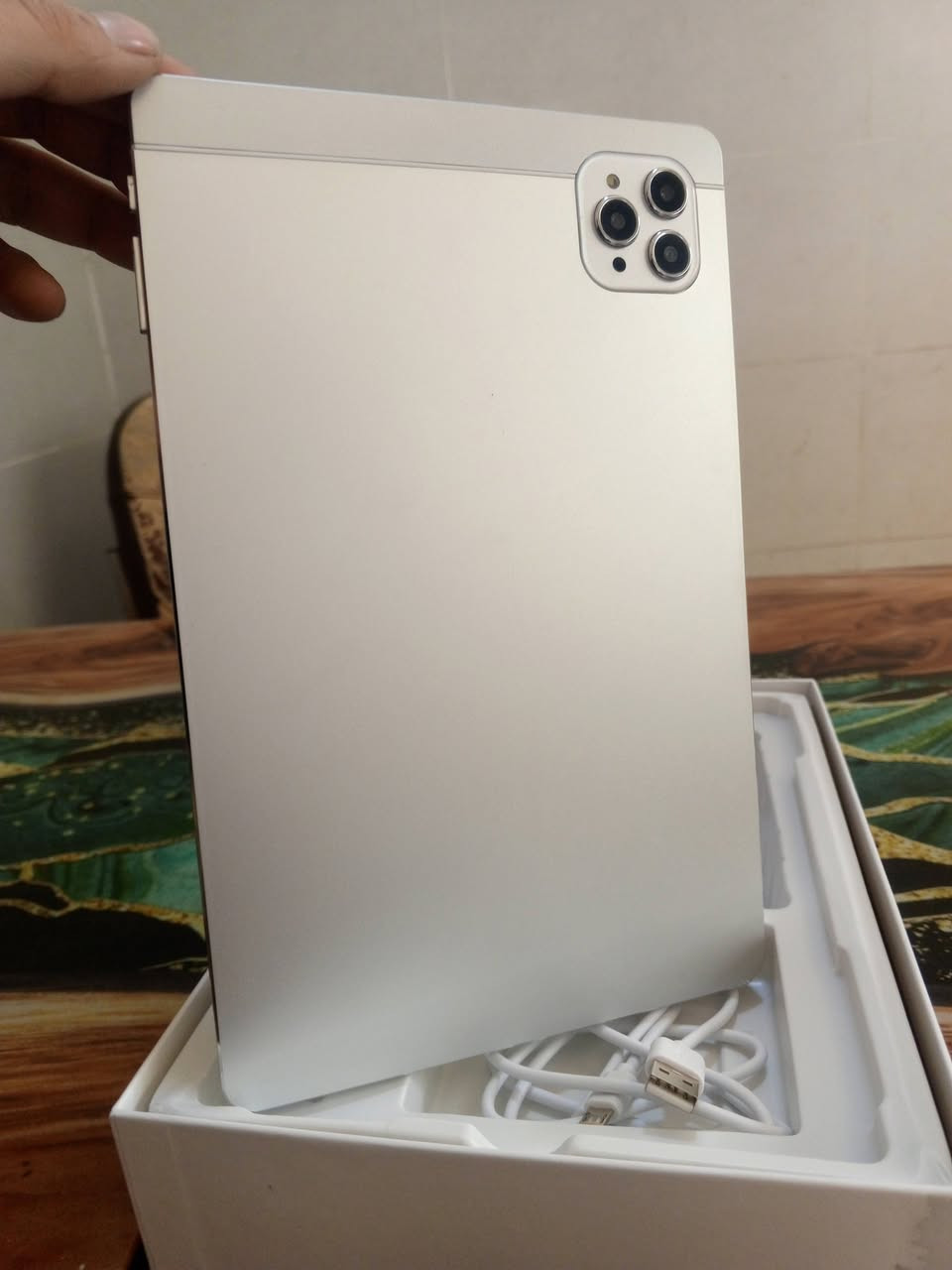 للبيع جديد مامستخدم بل كارتون
الذاكره واحد تيرا يعني الف سعره 75
***********
