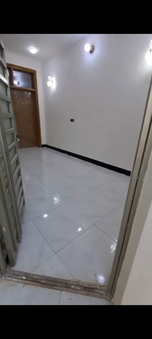 بيت للبيع
النجف حي ميسان  
طريق الزوار خلف سكلة الكرعاوي 
مساحة 100 متر 
بناء حديث 2025 كامل 
طابق واحد 
غرفة وصالة واستقبال ومطبح وصحيات خارجية وداخلية
للاستفسار الاتصال على رقم 
صاحب المنزل
***********
