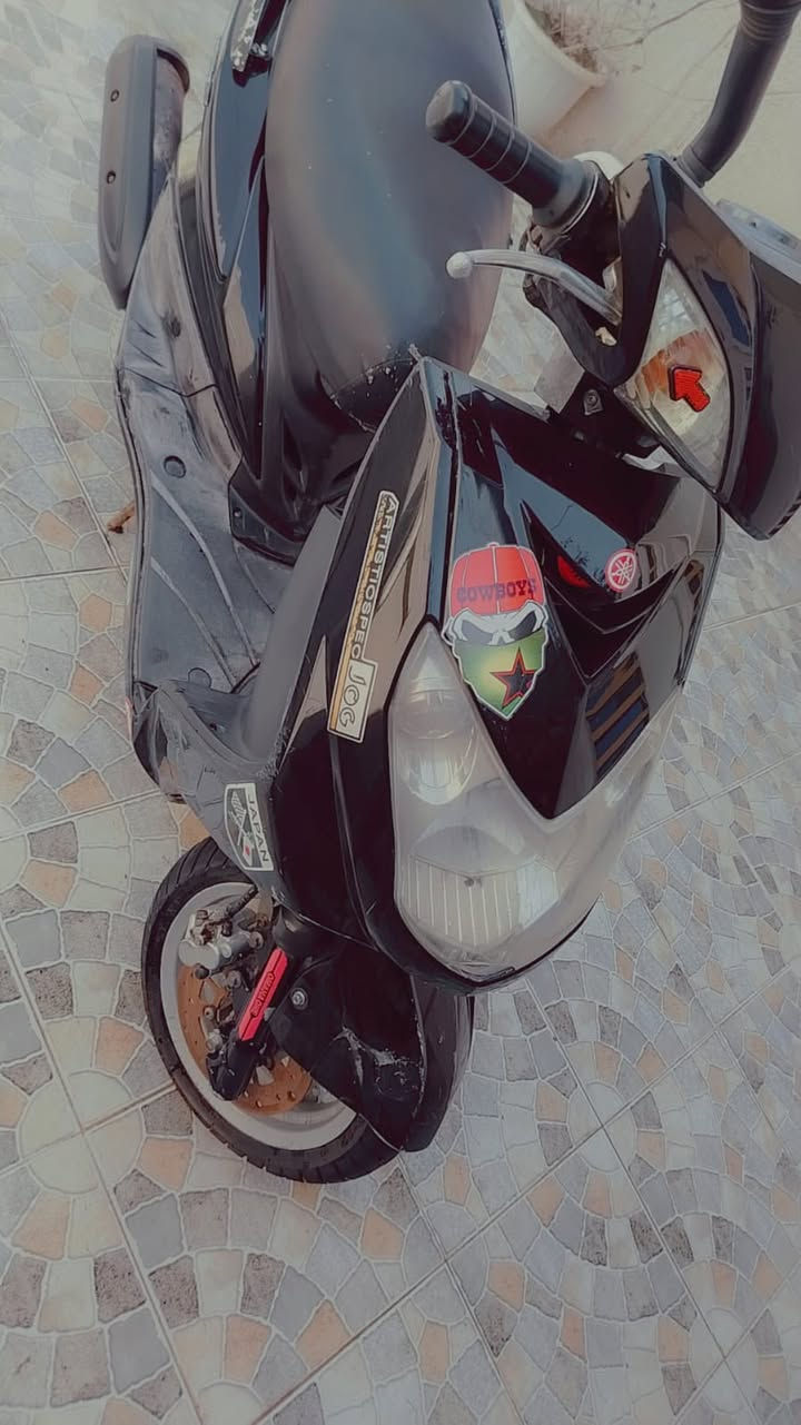 السلام عليكم 
دراجه سكنس فحل للبيع 
خطين دراجه محرك مكفول 
تايرات تخم جديد سعرها ٨٥٠ وبيها مجال قليل 
شراي الاتصال ع الرقم\\ ‭٠٧٧٤ ١٣٢ ٦٨٥٨‬
