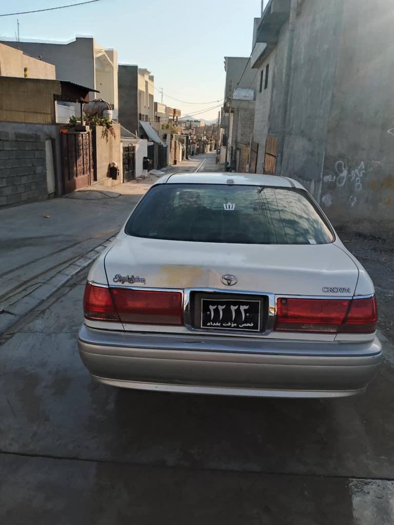 مەلیکە 2003 دوو دوگمە بێ دەعم و لێدراو مەکینە D175 واتە مەکینە گەورە گێڕو مەکینە بەشەرت هەموو شتی لۆکە سەقف بەشەرت بێ چاڵ و شوخت سعرەکەشی خوار هەموو بازاڕە نیە بەم سعرە...
*********** كويسينجاك, أربيل
