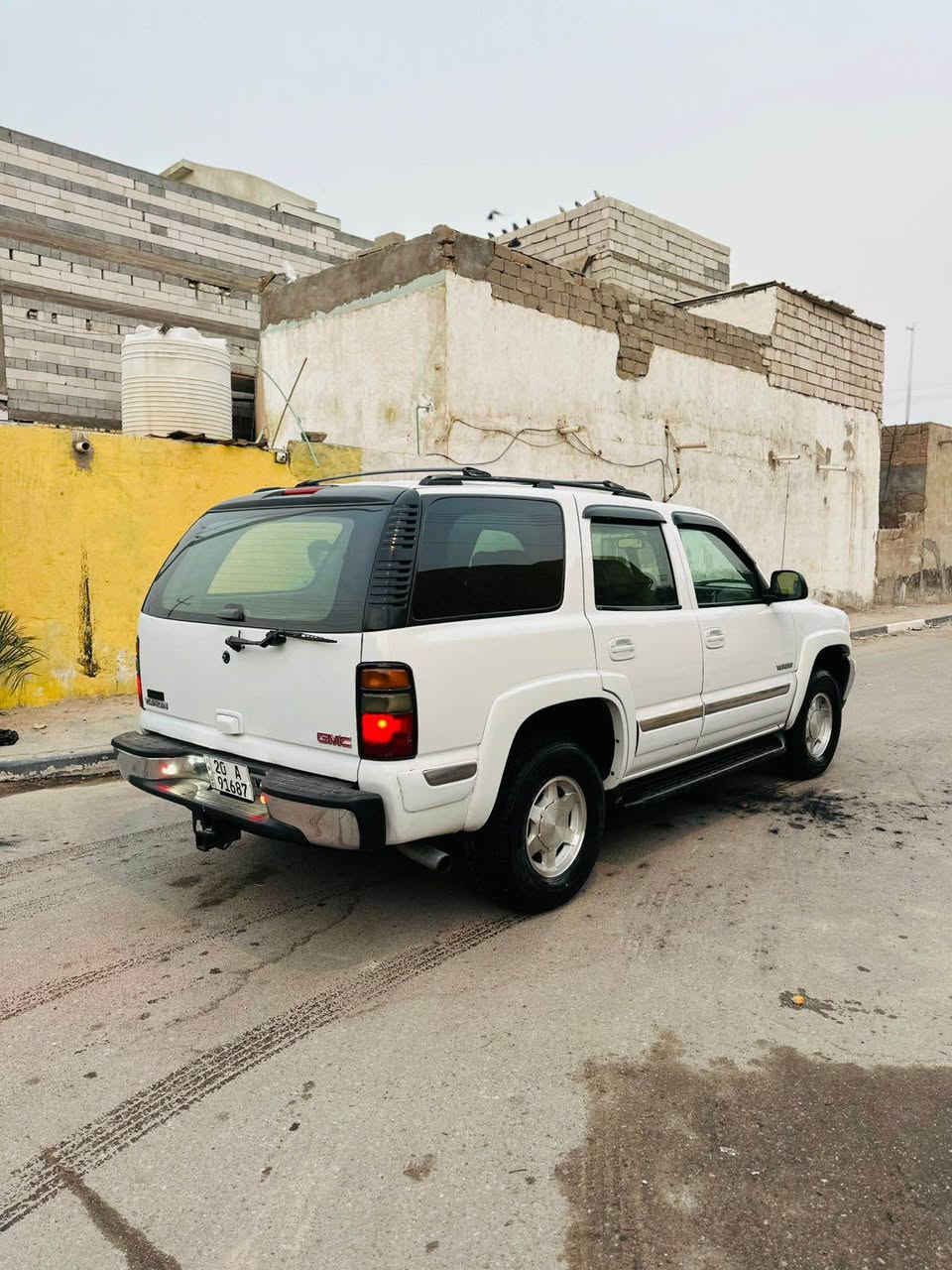 السلام عليكم. يوكن بتره كفاله من الضربه والصبغ وتبديل وعيب شرعي.  مكينه 5300 كير 700 جدد تبريد ثلج خلفي ومامي حداده جديده طخم تاير رقم انكليزي بسمي تحويل ثاني يوم. سياره جديده كارتون. السعر. 140. هاتف *********** العنوان بصره. البصرة, العراق
