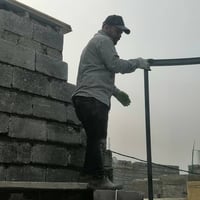 خلفة بناء.   بناء بلوك طابوق + ترميم + باليوميه  او مقطوعه  كل الي تري...