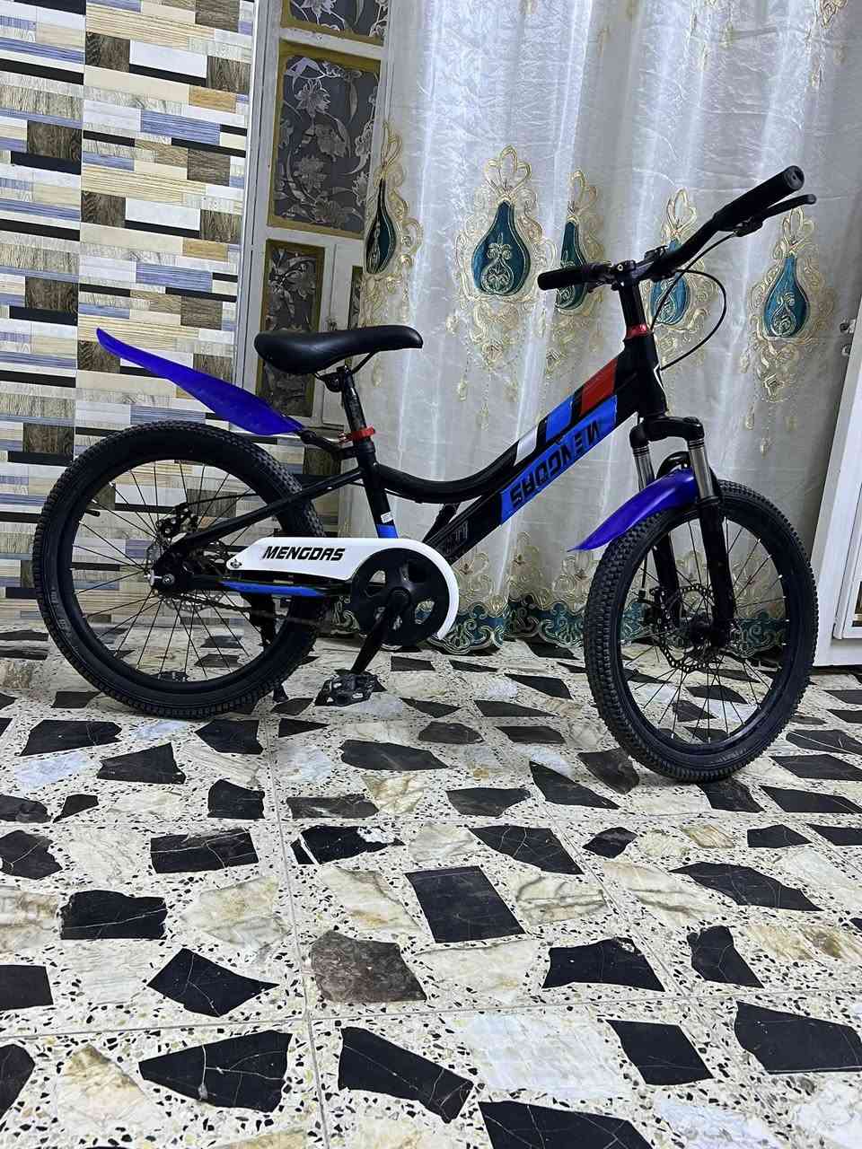 بايسكل جديد مستخدم أسبوع سعره ٨٥ وبي مجال ***********
