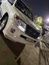 لاندكروز 2012 بريم  تحكمات ستيرن  فتحه بسقف سلايد  تشغيل بصمة   مكينه ...