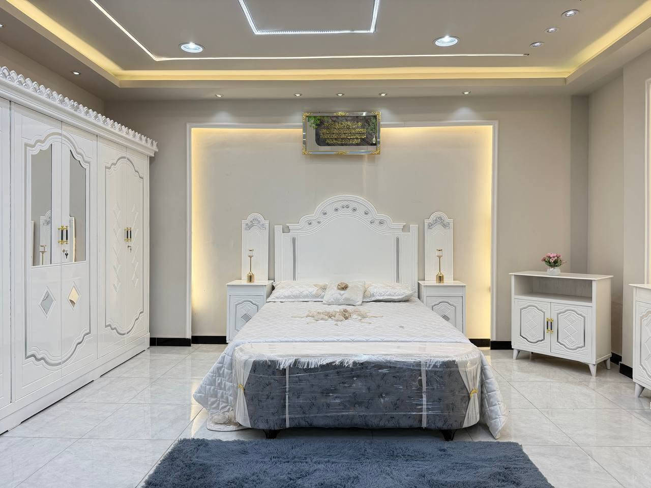السعر // مليون و150

🔅تفاصيل الغرفة المرمري  ....

 خارج ٤ملم ام دي اف 🔺
وداخل معاكس ٣ملم 
صبغ حراري  درجة اولى 

عدد القطع  ٧ قطع 😍
🔺1 //جرباية  قياس  ١٦٠ × ٢٠٠ 
🔺//ميز جانبي ايسر قياس ٥٠
🔺2// وميز  جانبي  قياس ٥٠
🔺3// زاوية ارتفاع مترين عرض ٨٠
🔺4// وميز بلازمه  
🔺5//وميز مراية ارتفاع مترين عرض ١٢٠
🔺6// وكنتور ٦ باب  ارتفاع مترين و١٥ طول ٣ متر و١٥

القطعه الثامنة حسب الطلب شازلون
سعرها ٥٠ الف ❤️


**إذا كنت صاحب هذا الإعلان وتريد حذفه لأي سبب، رجاءا أرسل رسالة إلى الدعم الفني**