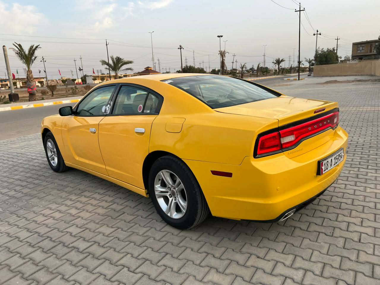 السلام عليكم جارجر 2013 للبيع ضررها جاملق الخلفي والباقي كفاله عامه السياره جديده  مكينه تخم تاير حداديه  العنوان واسط ***********
