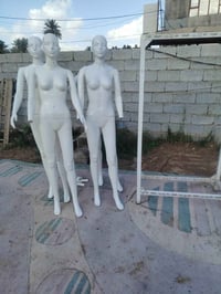 مليكانات 4 فايبر كلاس نظيفات حيل وكاملات كل اجزائهن موجوده مع القواعد ...