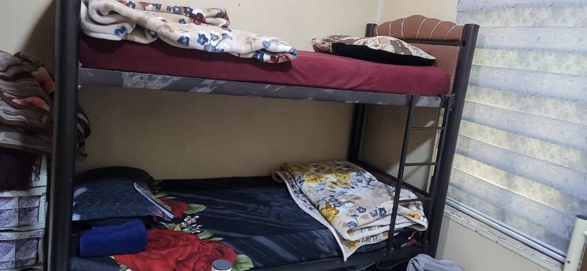 مجموعة اغراض للبيع للاستفسار واتساب ***********
