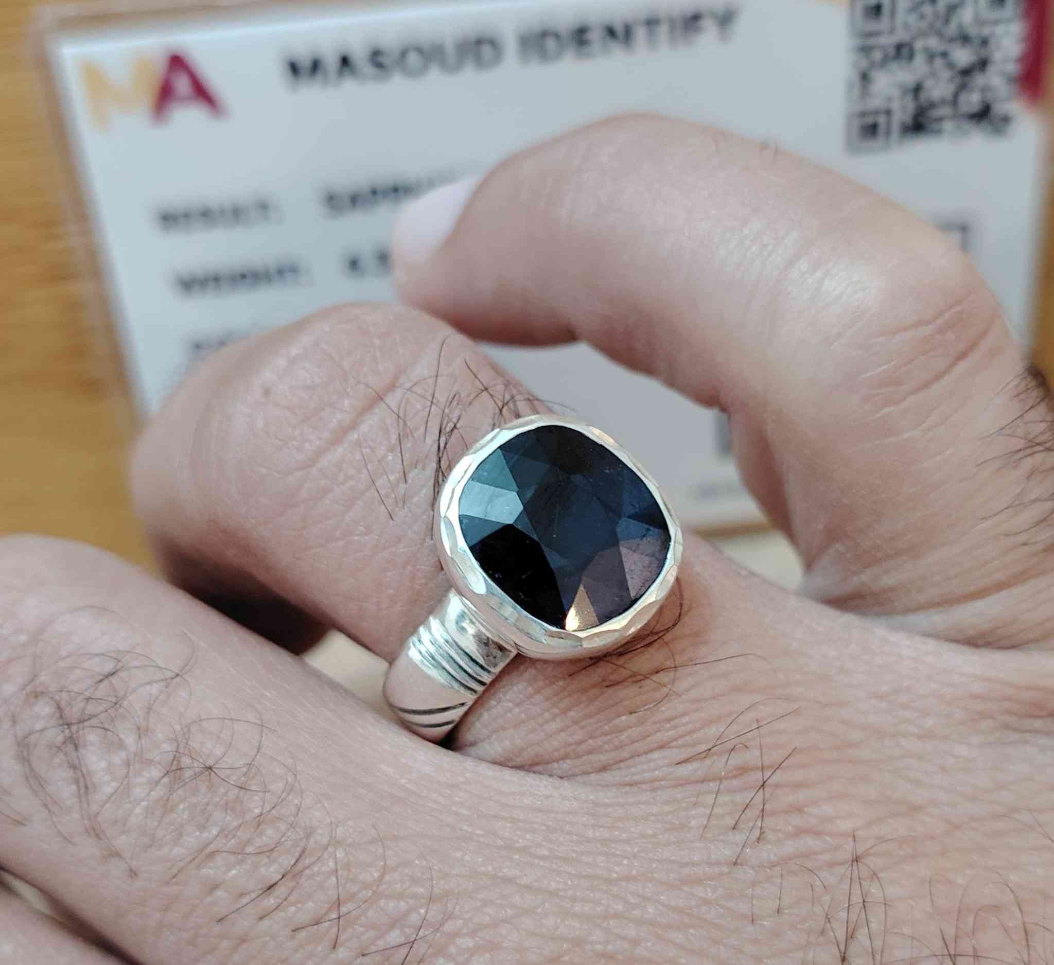 خاتم من حجر الزفير الافريقي الطبيعي
صياغه ثقيلة وجميلة فضه عيار ٩٢٥
يوجد توصيل إلى جميع المحافظات
التواصل ع الخاص او ع الواتساب ***********
